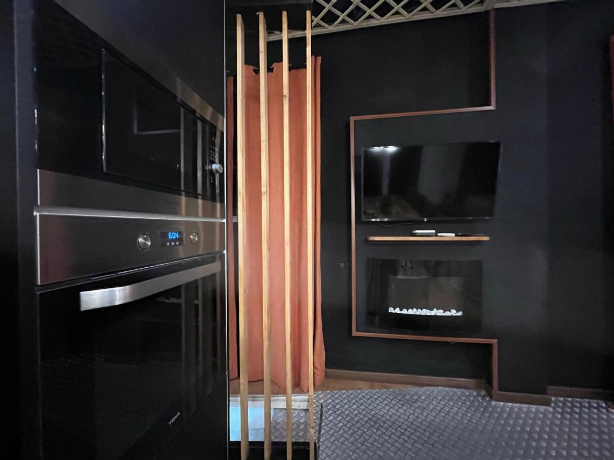 Chic4 Luxury Gran Via Appartement Madrid Buitenkant foto